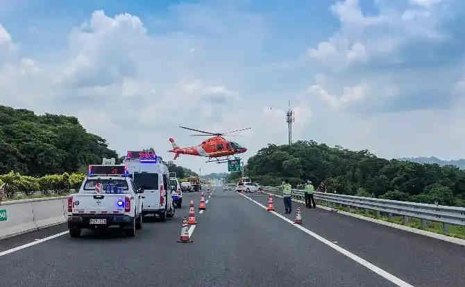 城步高速公路汽车救援案例
